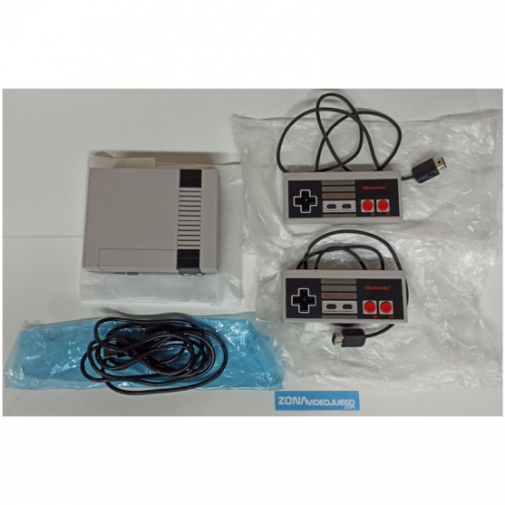 Consola Nintendo Classic Mini Nes con 2 mandos, muy buen estado. Sin cable HDMI